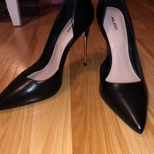 Black Aldo Heels